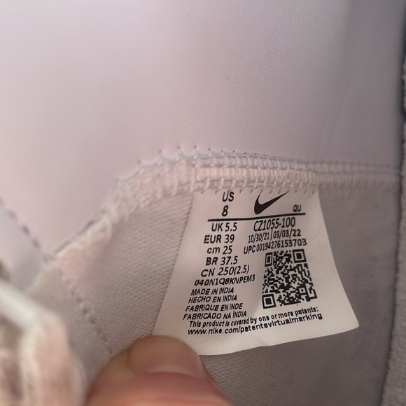 Nike Women's Blazers - Picture 11 of 12